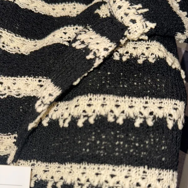 H&M new KNIT TOP WITH COLLAR‎ - Image 7