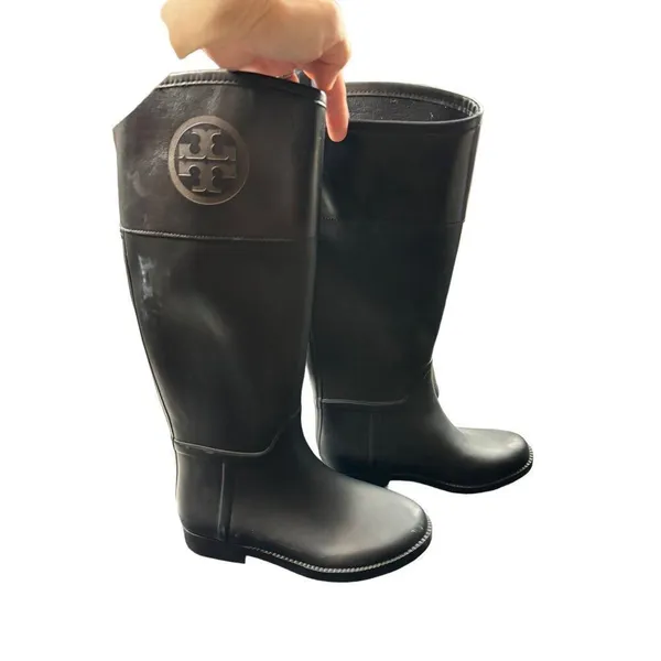 Tory Burch Women's Tall Black Rubber Leather Riding Boots Size 7M *note flaw - Image 8