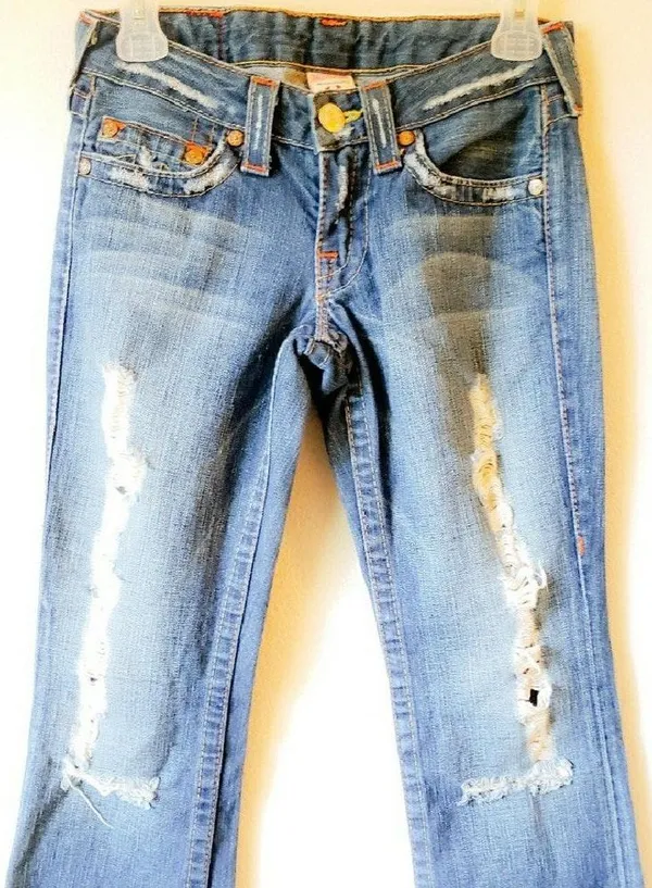 True Religion BOBBY distressed jeans. - Image 3