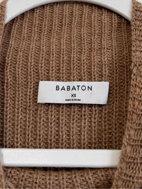 Aritzia Babaton Hazlitt Sweater Vest Size XS Merino Wool Fall Winter - Image 3