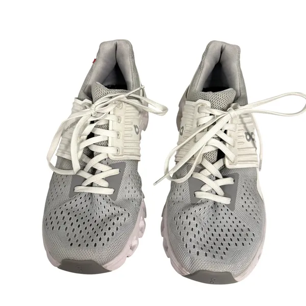 ON Cloudswift Women's Sneakers in White/Gray, Size 8.5 - Image 3