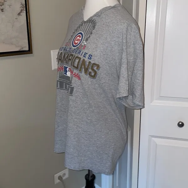 Majestic Gray Cut 2016 Chicago Cubs World Champion Short Sleeve T Shirt - Image 4