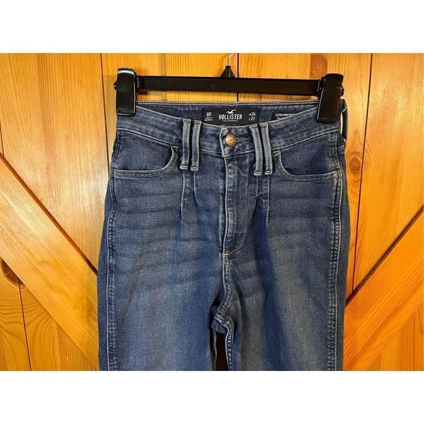 Hollister Ultra High-Rise Mom Crop Jeans Distressed Size 0/24 VTG Stretch (2434) - Image 3