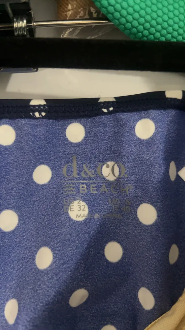 d&co. navy & white polka dot swim dress size 2 - Image 3