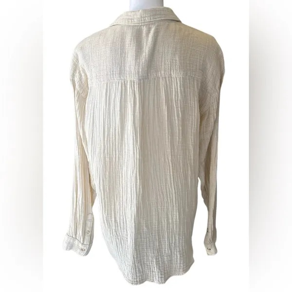Anthropologie Beige Textured Button-Down Shirt size L - Image 2