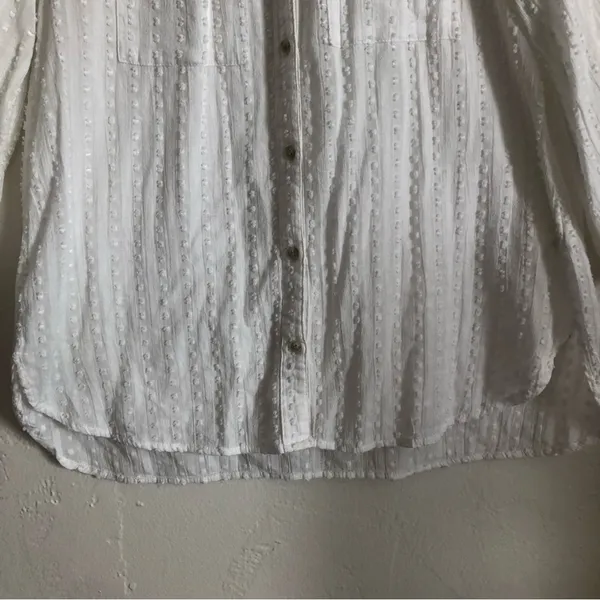 Anthropologie Akemi + Kin Peasant Sleeve Swiss Dot Button Up Blouse Top Small - Image 7