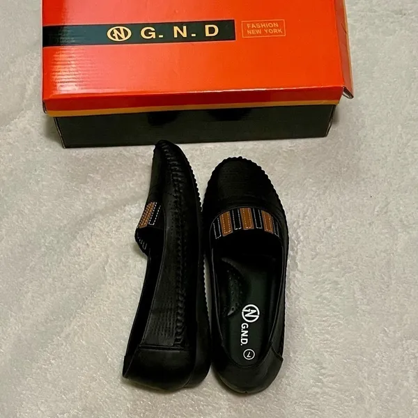GND Black Loafers Shoes Size 7 - Image 2