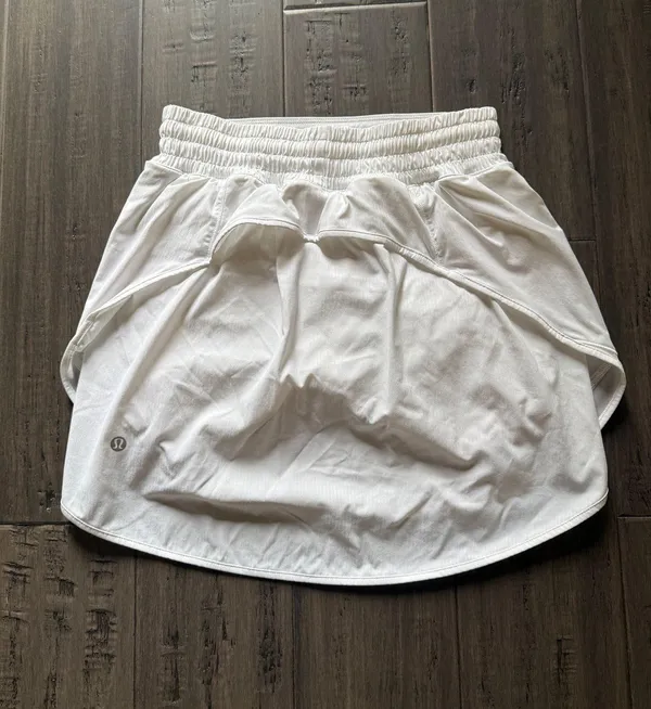 Lululemon Hotty Hot Skirt High-Rise - Image 2
