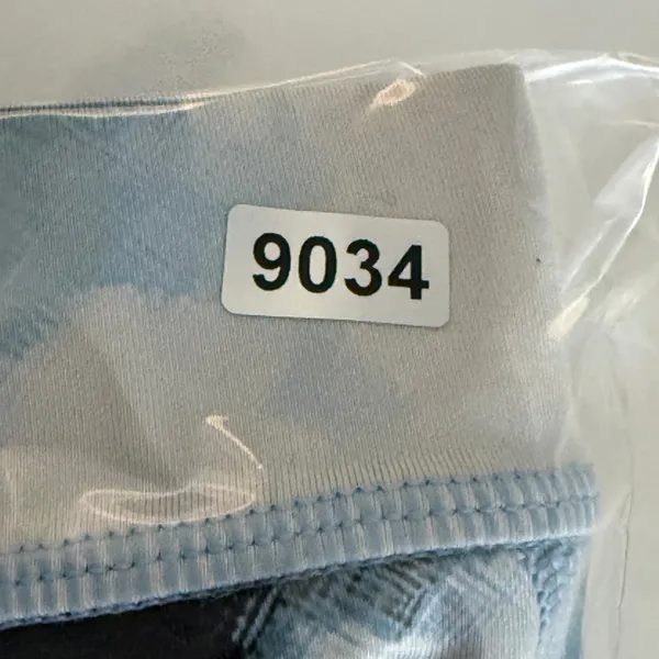 Lululemon‎ Free To Be Wild Sports Bra Size 8 Blue White Abstract Strappy Back - Image 5