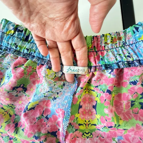 Freebird Floral Elastic Waist Shorts – Bright Summer Print 🌺✨ - Image 7