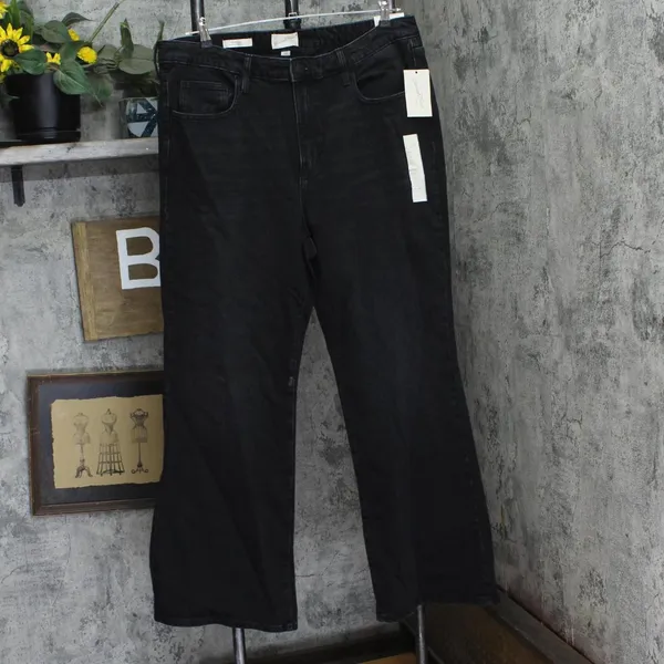 NWT Universal Thread Womens High-Rise Flare Jeans 89510034 Black Wash 17 - Image 4