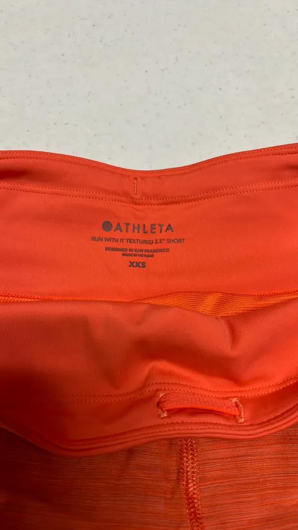 Athleta Run With It Shorts 3.5" Textured - Image 2