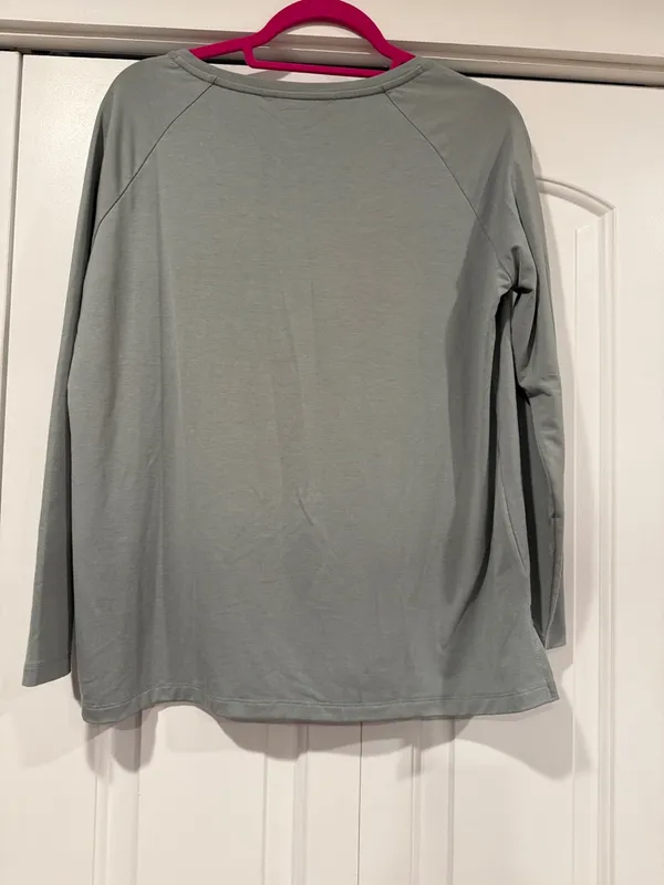 Free Fly Long Sleeve‎ Crew Neck Top - Sage Green women’s small - Image 3