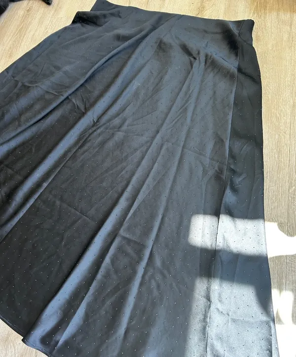 Simply Vera Vera Wang Black Rhinestone Midi Skirt – XXL – NWOT - Image 2