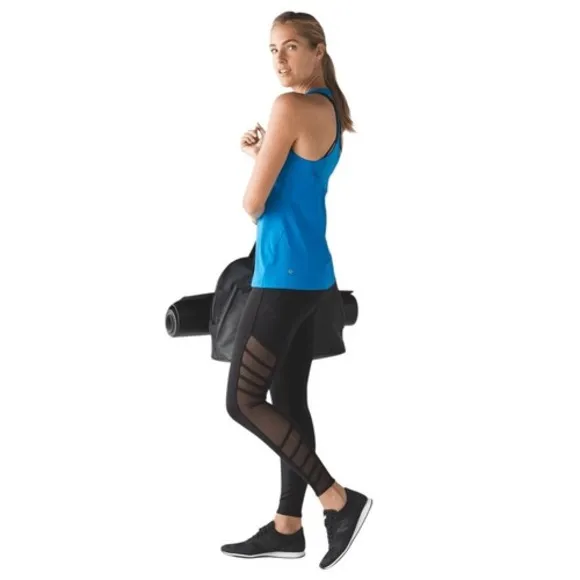 Lululemon Wild And Free Tank Top Bright Shocking Blue Mesh Back‎ Size 6 - Image 3