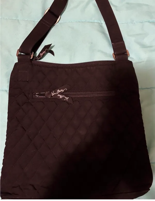 Vera Bradley Crossbody quilted Purse  - Image 5