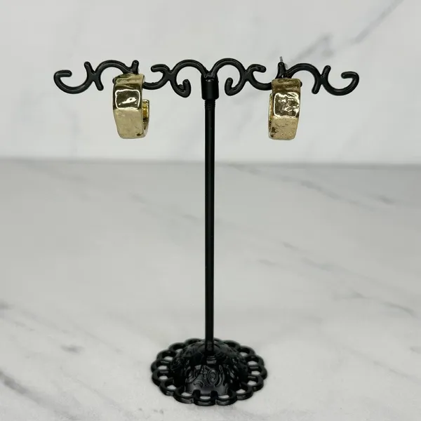 Chico's Hammered Metal Gold Tone Hoop Earrings ✨ - Image 6