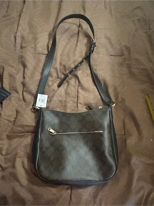 Coach Ellie file bag Crossbody with Gold Hardware - Image 4