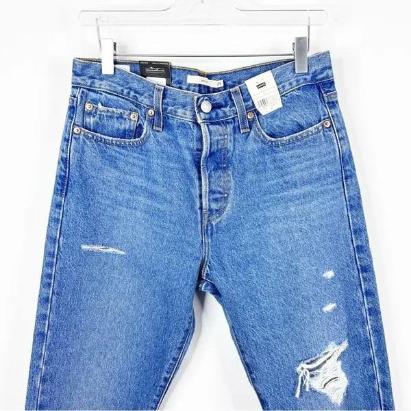 NWT Levi's Wedgie Icon Straight Leg Jeans 29 Athens Asleep Model‎ Off Duty - Image 5