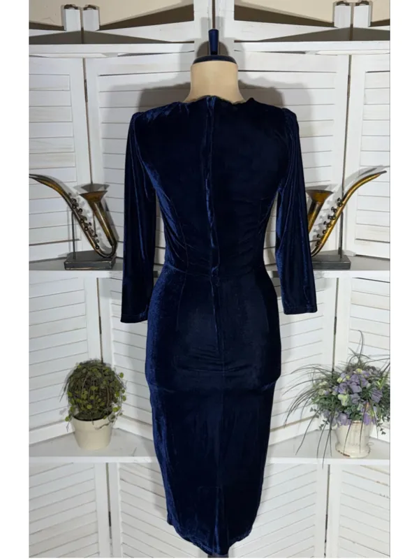 Collectif London blue velvet midi dress pencil sweetheart homecoming whimsigoth - Image 2