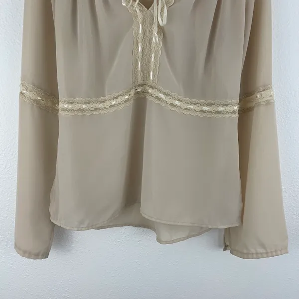 MILANO Vintage 90s Creme Beige Coquette Lace Wide Sleeve Semi Sheer Flowy Blouse - Image 3