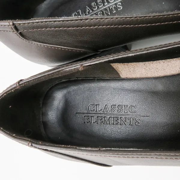 Vintage Y2K Classic Elements Brown Leather Penny Loafers - Image 7