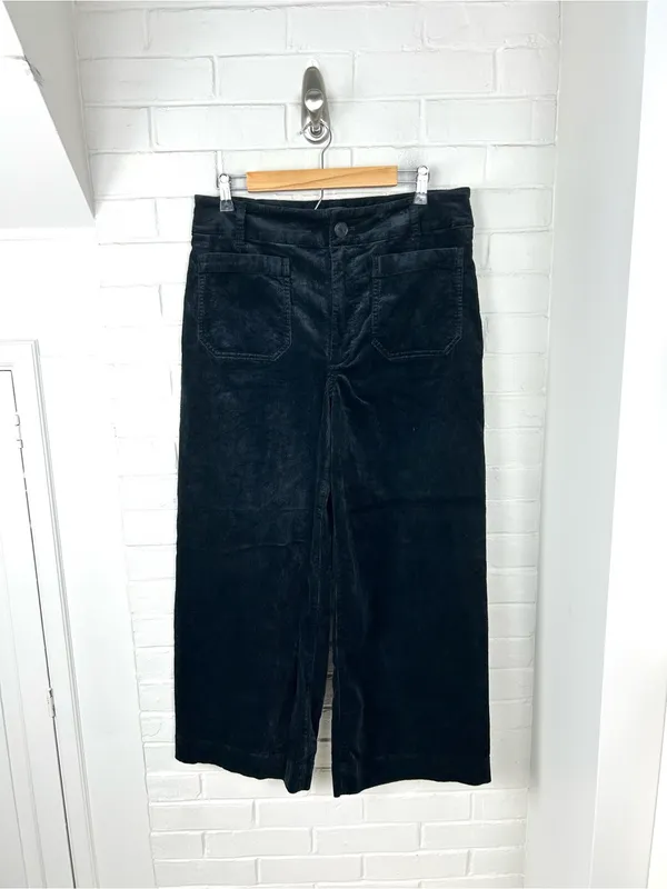 Maeve by Anthropologie The Colette Black Corduroy Cropped Pants Size 31 - Image 4