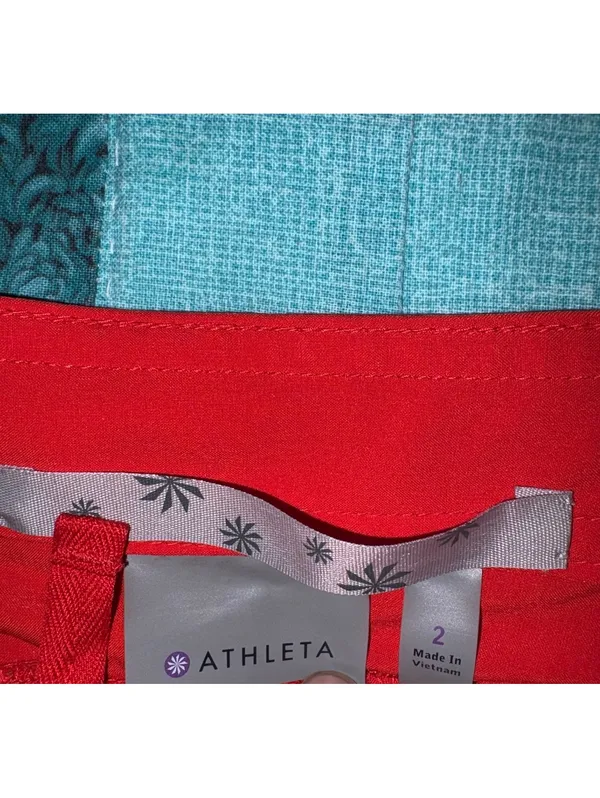 Athleta Woman’s Size 2 Red Athletic Shorts Workout Running, Casual Elastic - Image 4