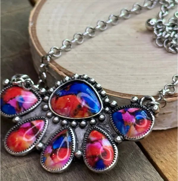 Multicolored western style necklace and earrings set - Image 3