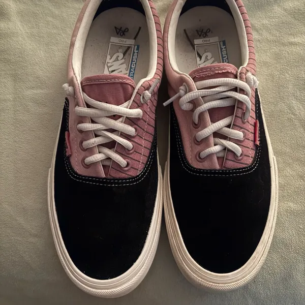 Vans Pink and Black Casual Sneakers - Image 3