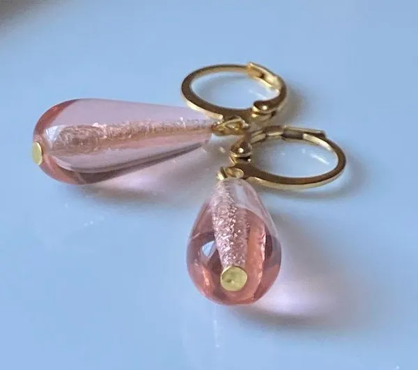 light pink Czech glass teardrop simple minimalist dangle earrings🩷 - Image 7