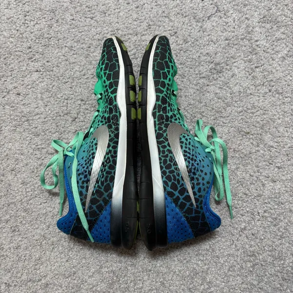 Nike Women’s Green and Blue Gradient Free TR Fit 5 Print Athletic Sneakers - Image 4