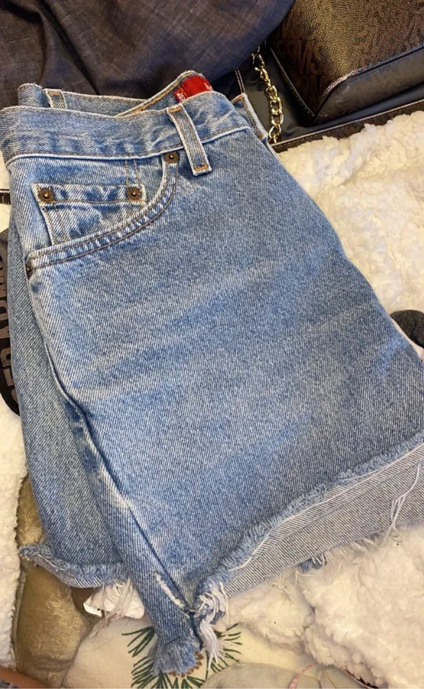 Levi’s Cut Off Short - Image 3