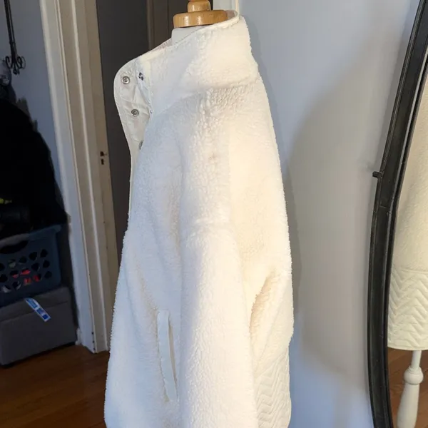 Women's White Sherpa Pullover Jacket - Image 8