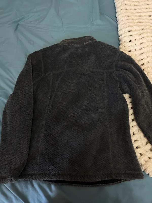 Women’s Patagonia Pullover - Image 3