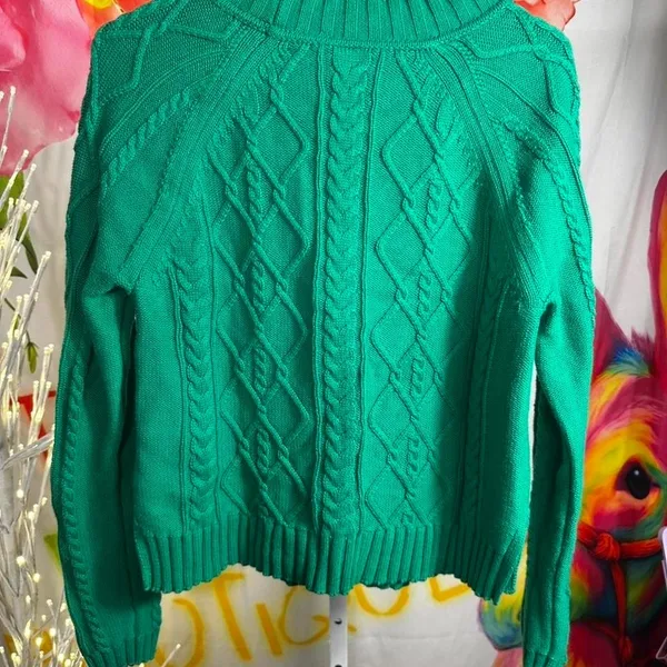 010. Gap green cable knit sweater Size S - Image 3
