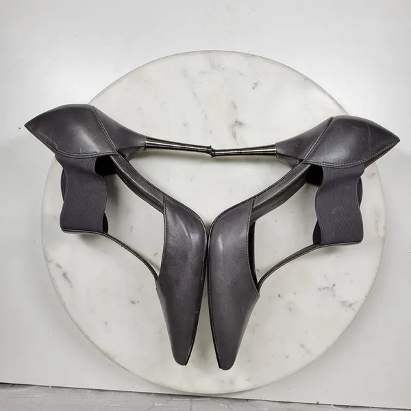 Elizabeth & James Stiletto Heels Womens 8 Gray Leather T-Strap Metal Spike Heel - Image 10