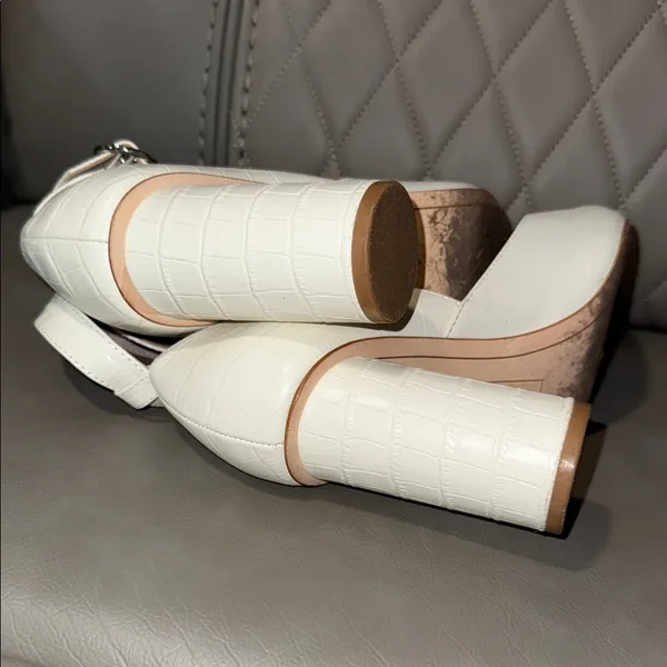 Chic White Ankle Strap Heels Size 7 - Image 5