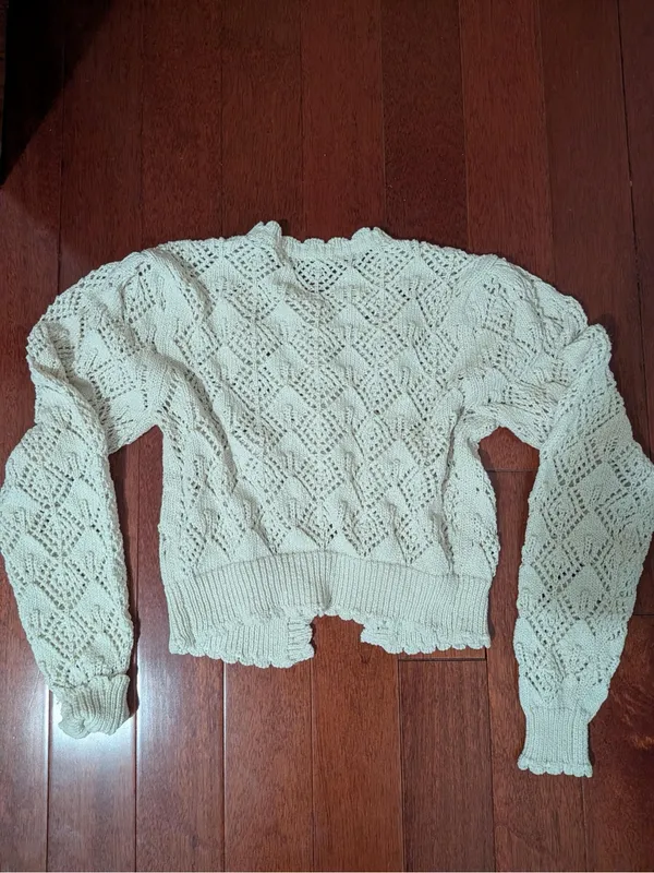 Zara Cream Crochet 3D Floral Cropped Cardigan Size Small - Image 3