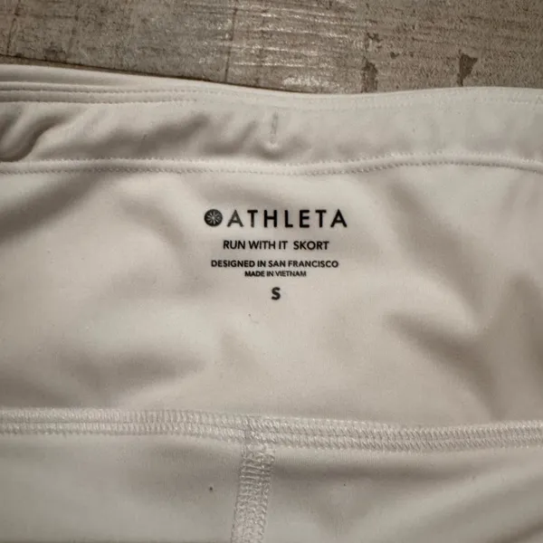 Athleta Women's White Athletic Skort - Image 3