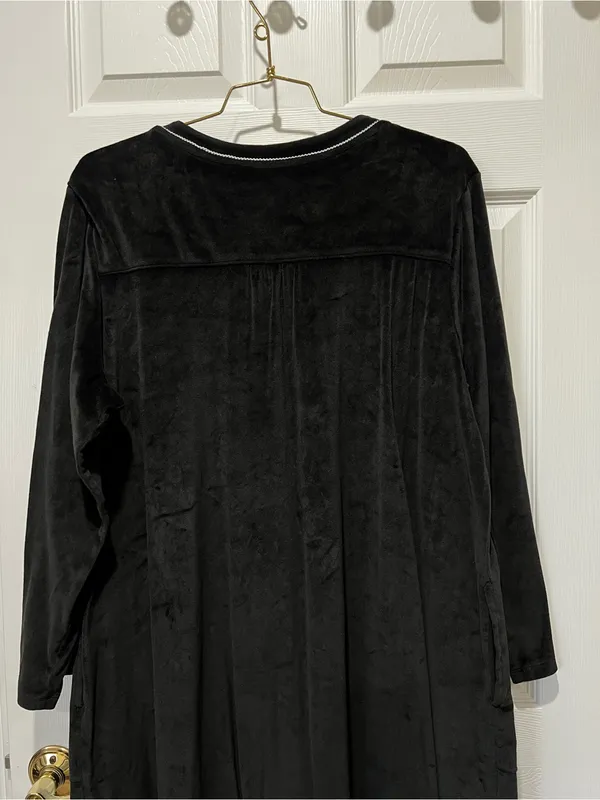 Aria Collection Velour Long Sleeve Nightgown Pajama Dress Lounge Size XL Black - Image 4