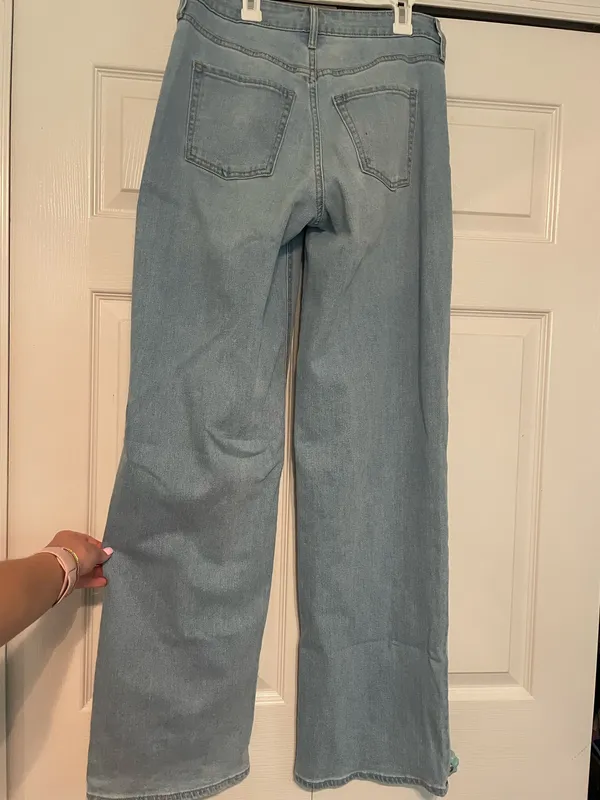Old Navy Wow Wide-Leg Jeans - Image 2