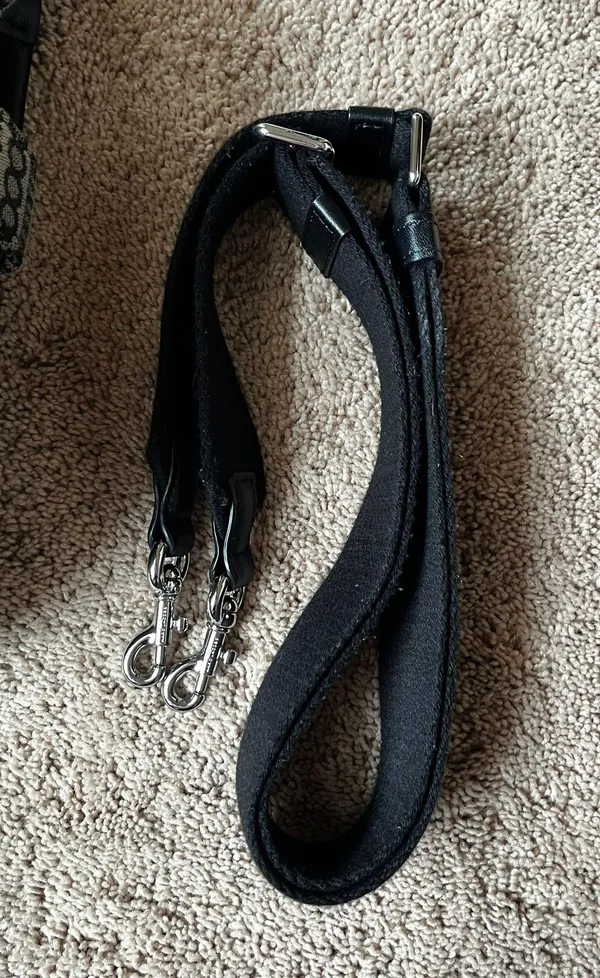 Marc Jacobs Tote - Image 9