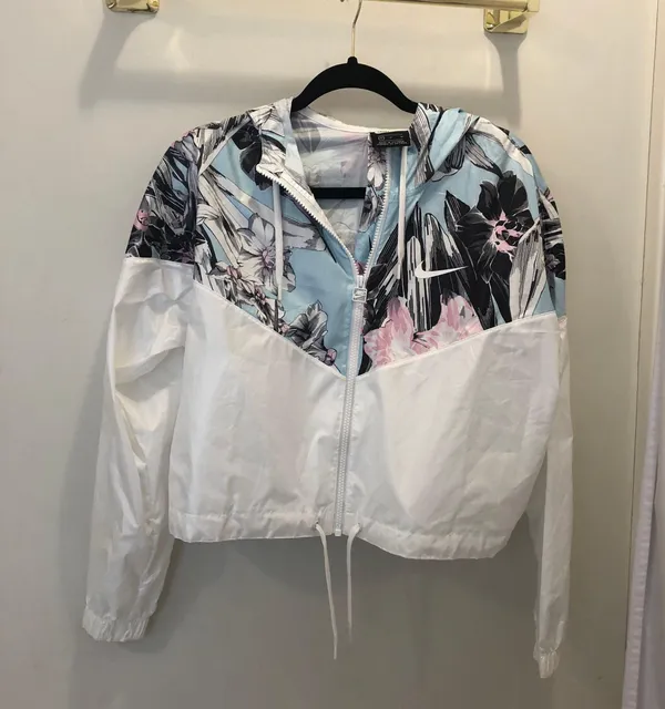 Nike Colorful Floral Cropped Windbreaker - Image 2