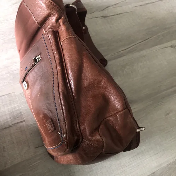 The Sak Ventura convertible leather bag - Image 13