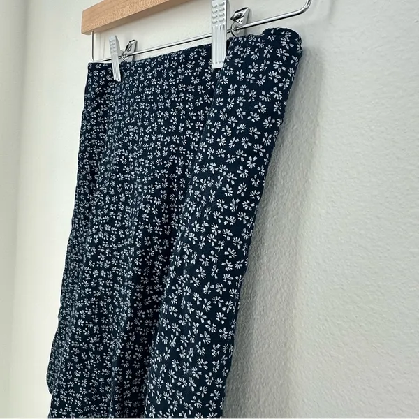 Brandy Melville Navy Floral Wrap Skirt - Image 4