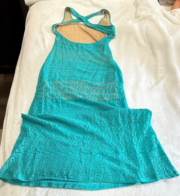 Bebe Turquoise Backless Lace Dress - Image 5