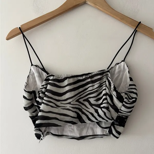 Princess Polly‎ Black and White Vita Zebra Stripe Crop Top - Image 7
