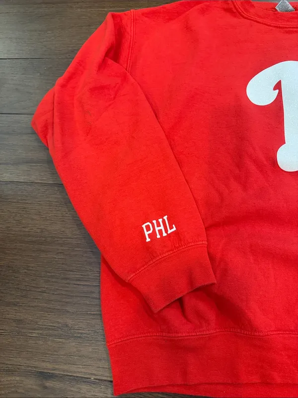 Gildan Red Phillies Crewneck Sweatshirt Size Large - C11-444 - Image 4