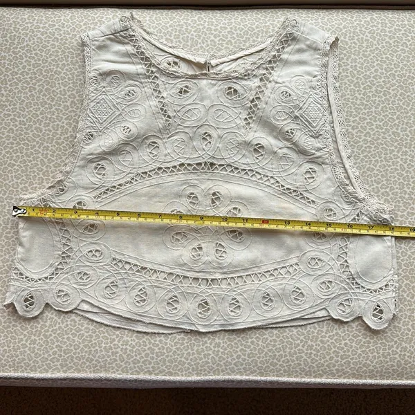 NWT Urban Outfitters Lace Overlay Cropped Top - Image 7